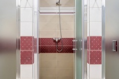 Women's showers